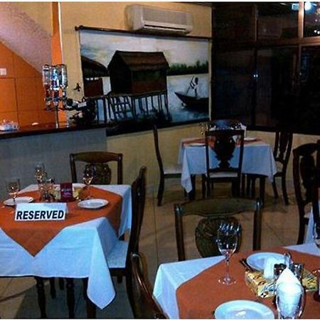 Sir Max Hotel Kumasi Esterno foto