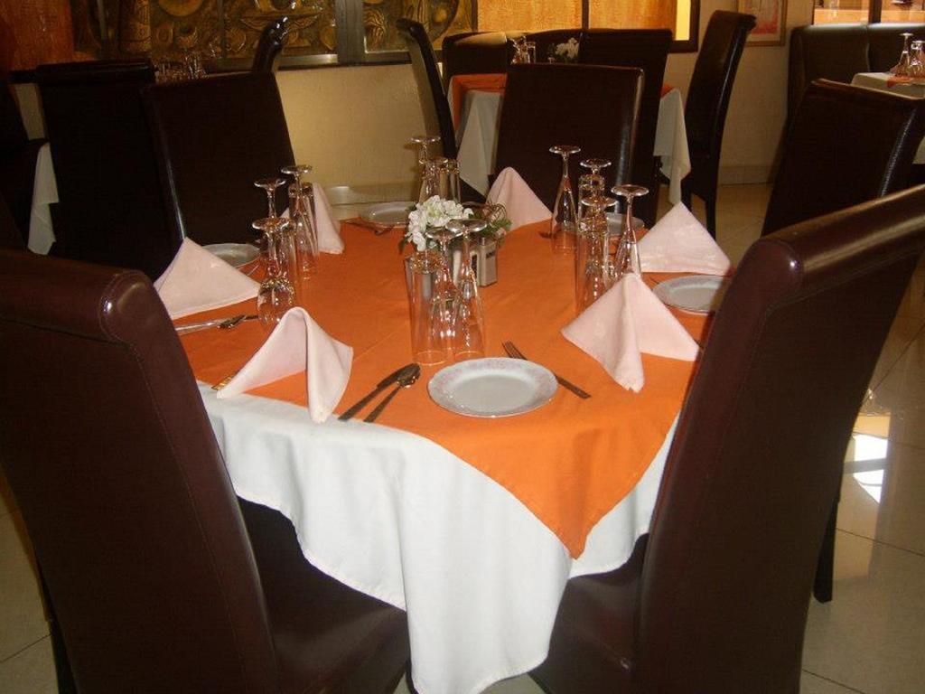 Sir Max Hotel Kumasi Esterno foto