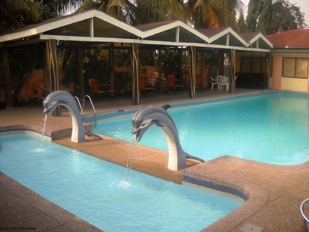 Sir Max Hotel Kumasi Esterno foto