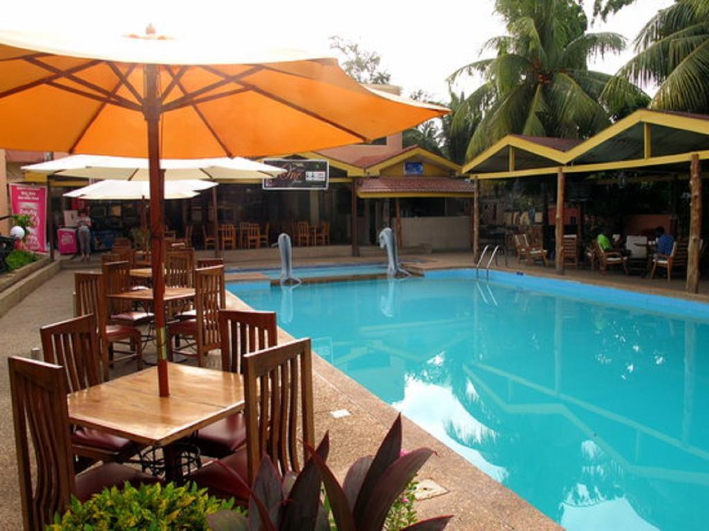 Sir Max Hotel Kumasi Esterno foto