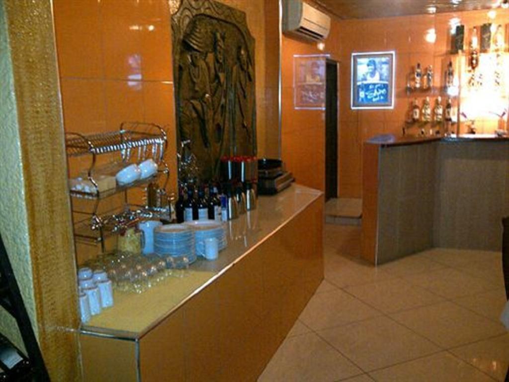 Sir Max Hotel Kumasi Esterno foto