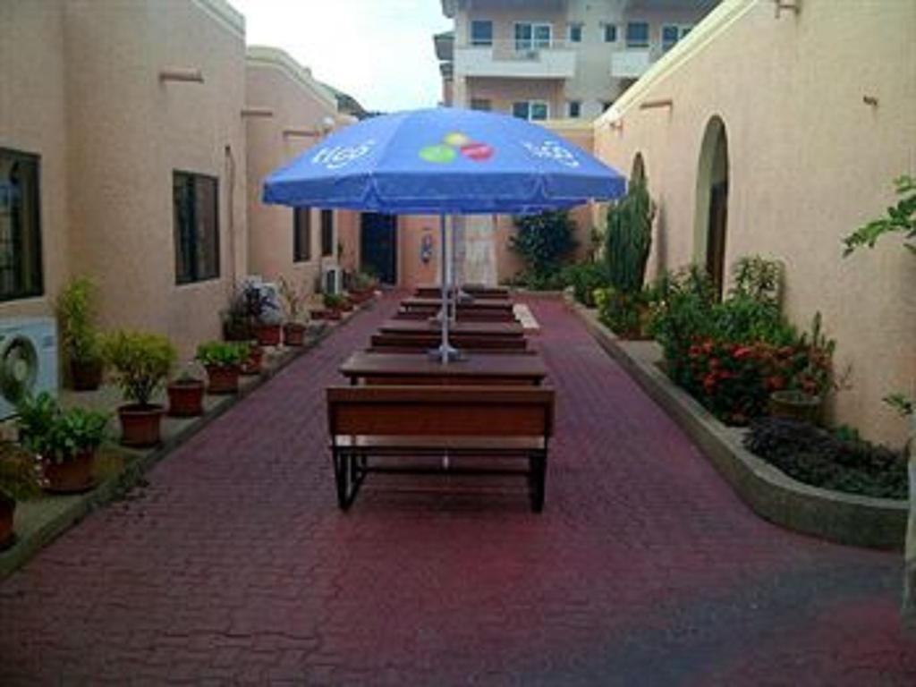 Sir Max Hotel Kumasi Esterno foto