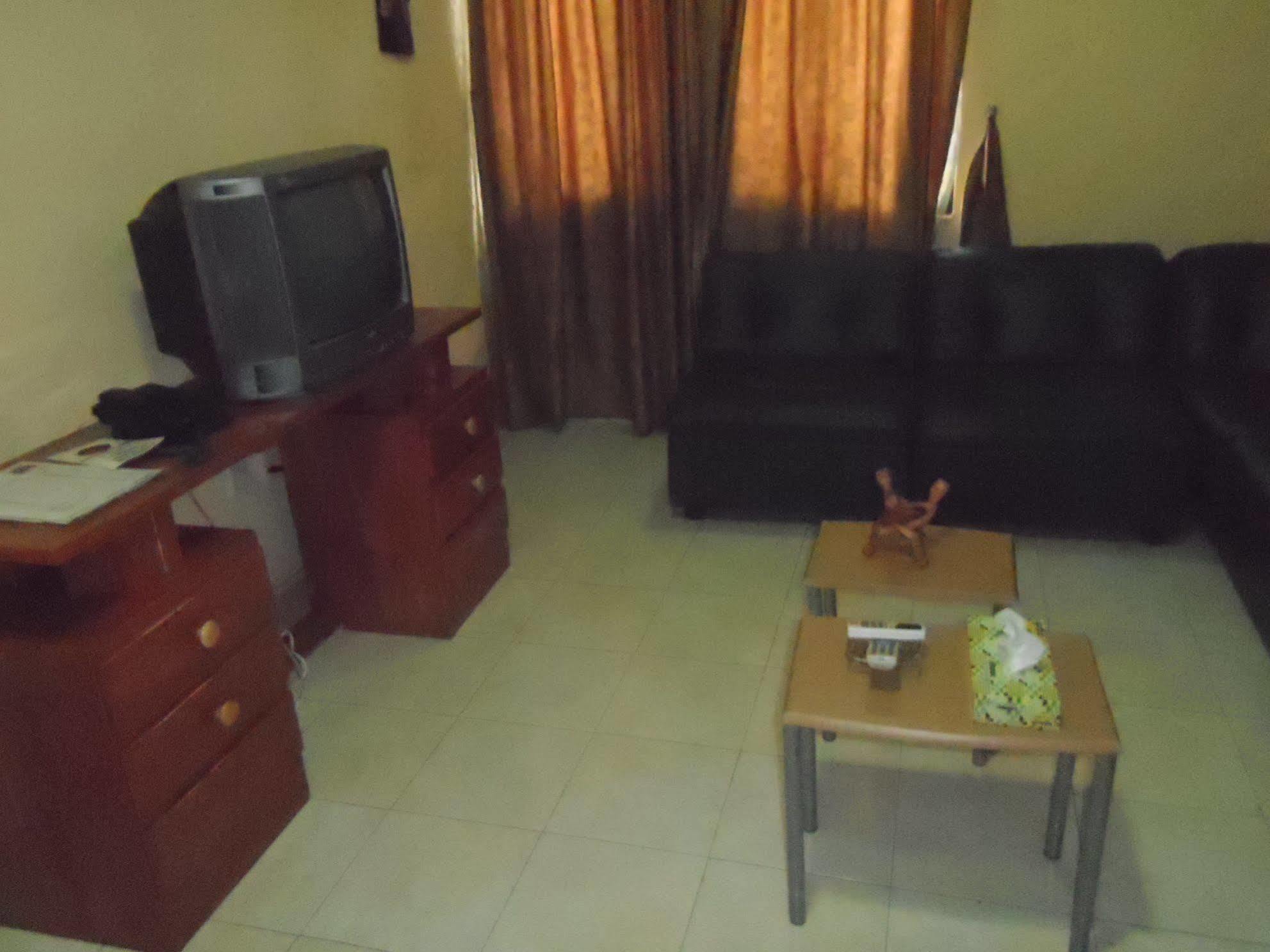 Sir Max Hotel Kumasi Esterno foto